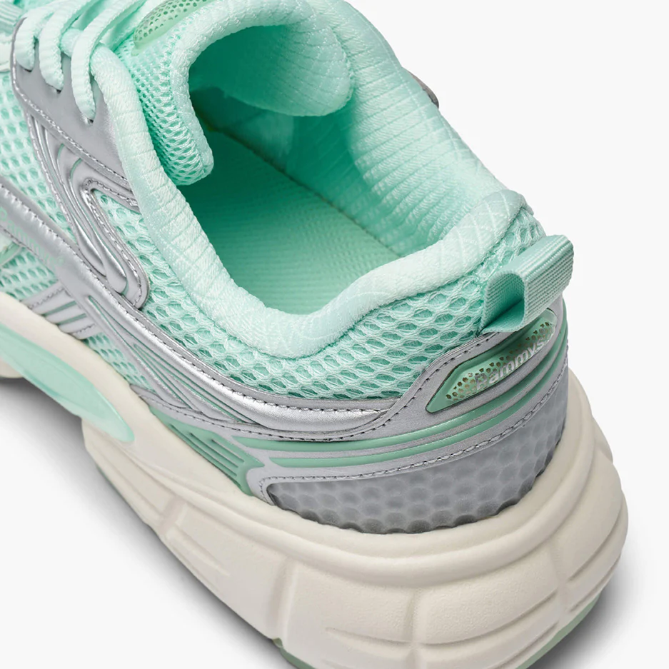 Retro Sneaker 2.0 - Image 11
