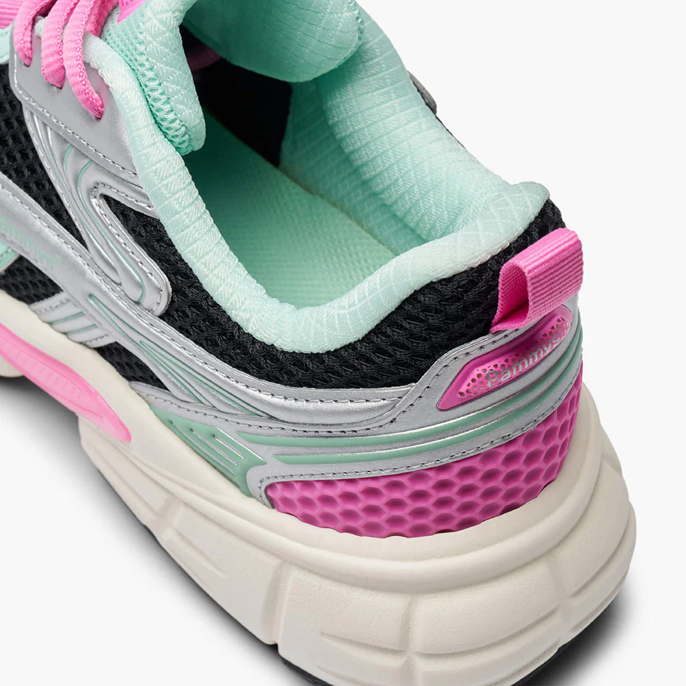 Retro Sneaker 2.0 - Image 18