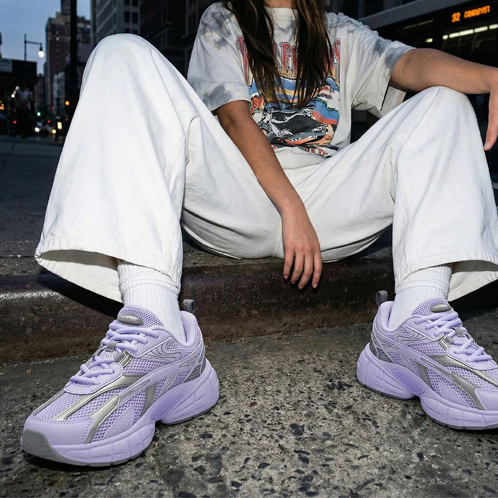 Retro Sneaker 2.0 - Image 39