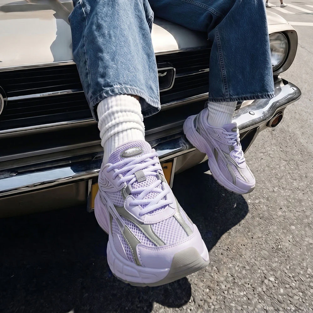 Retro Sneaker 2.0 - Image 41