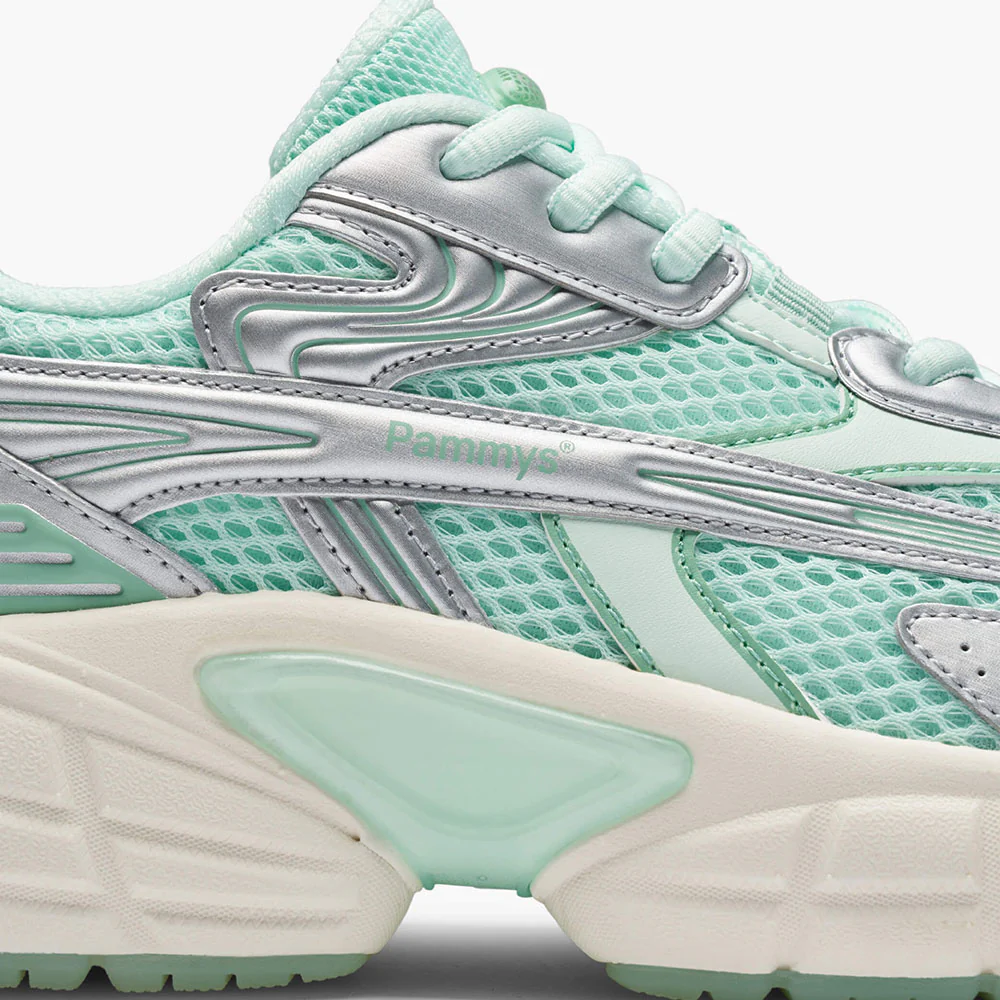 Retro Sneaker 2.0 - Image 9