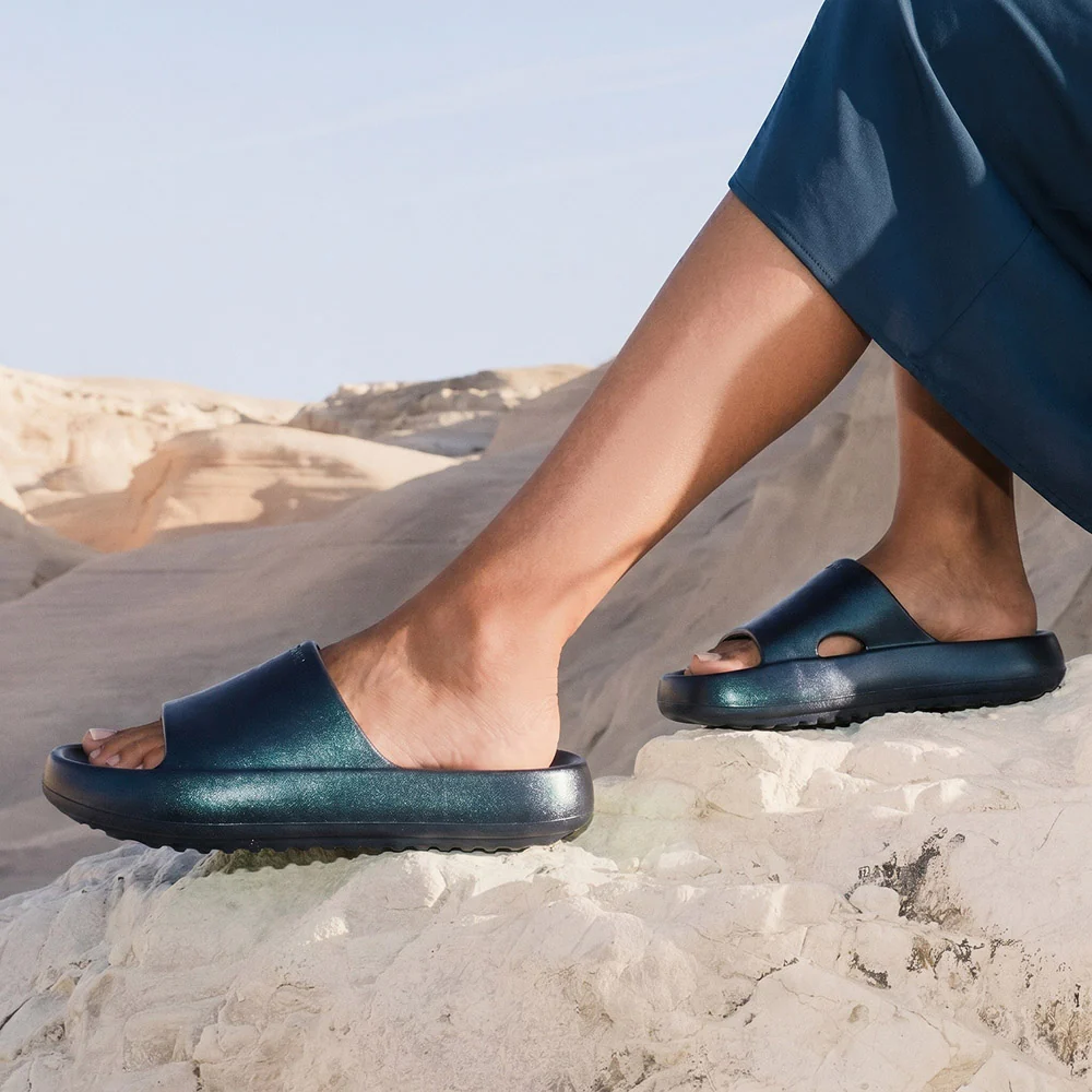 Sleek Women - Image 26